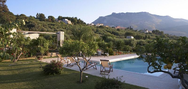 Baglio Sant'Andrea Bed & Breakfast Valderice Exterior photo