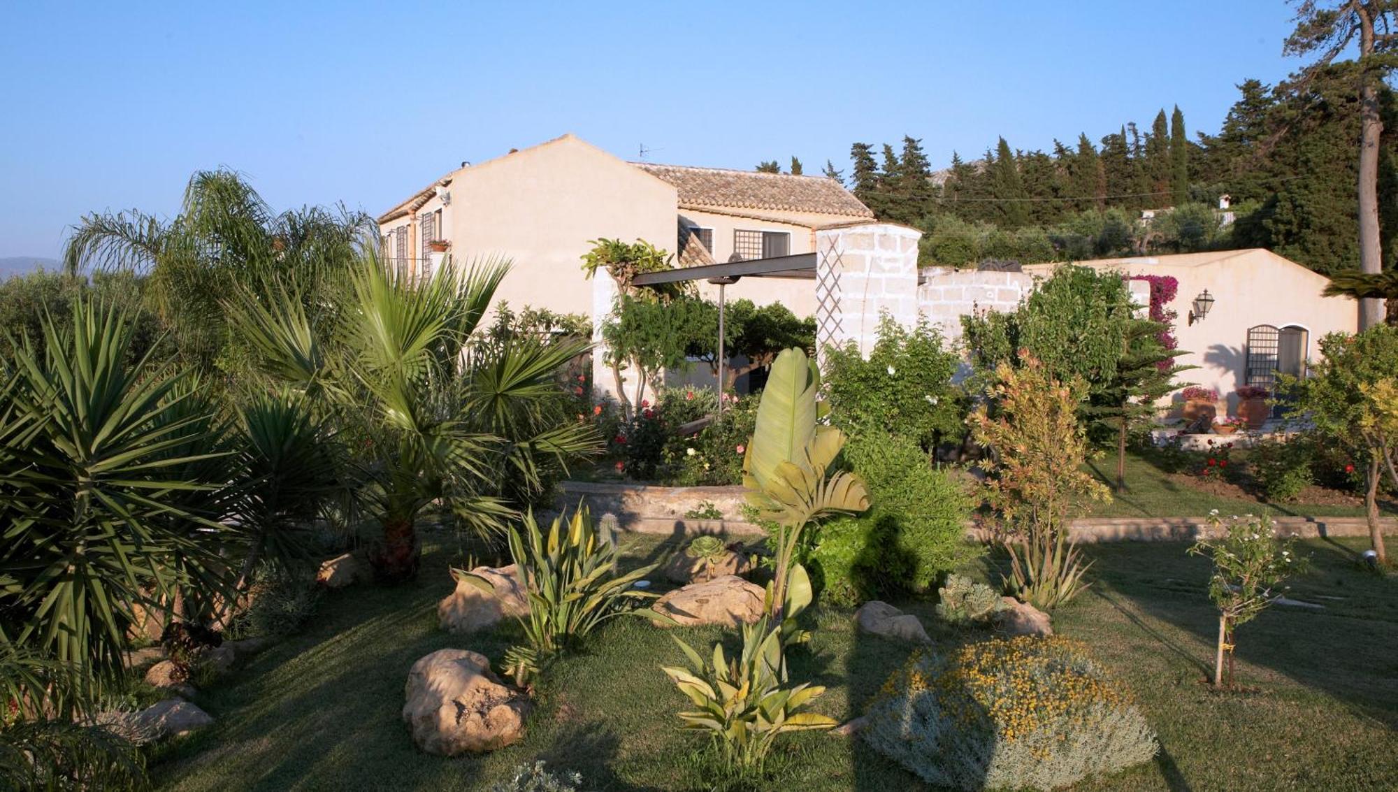 Baglio Sant'Andrea Bed & Breakfast Valderice Exterior photo
