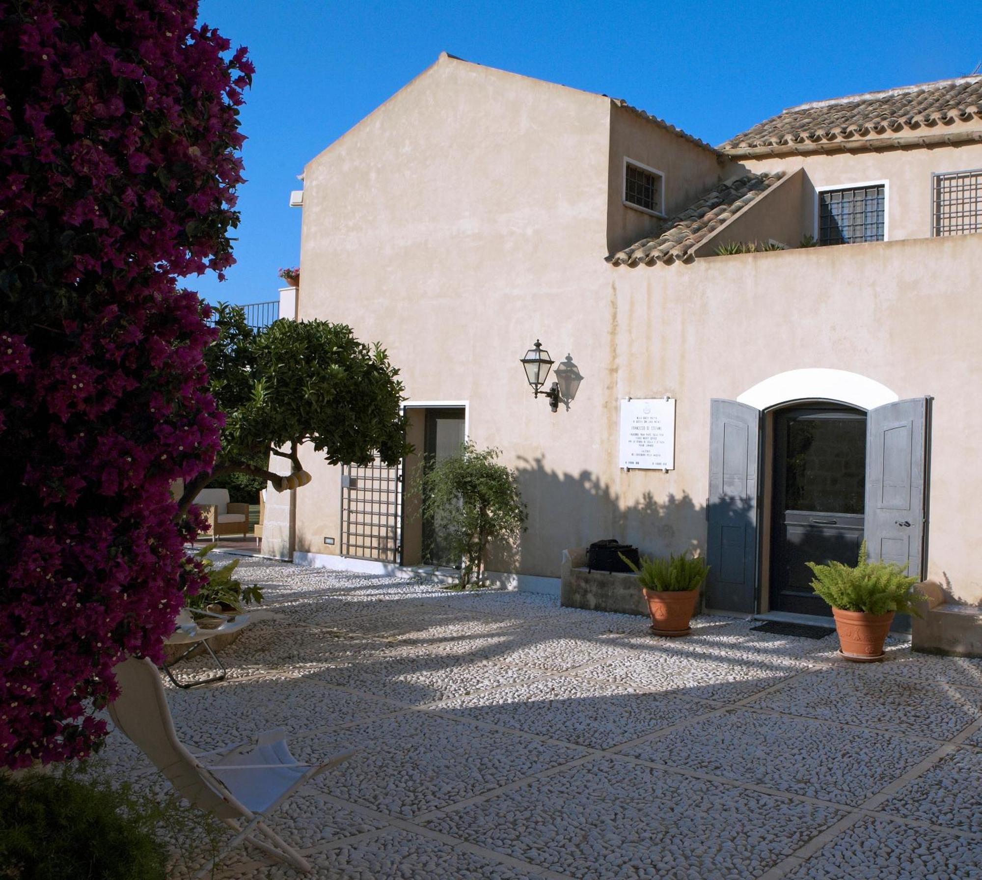 Baglio Sant'Andrea Bed & Breakfast Valderice Exterior photo