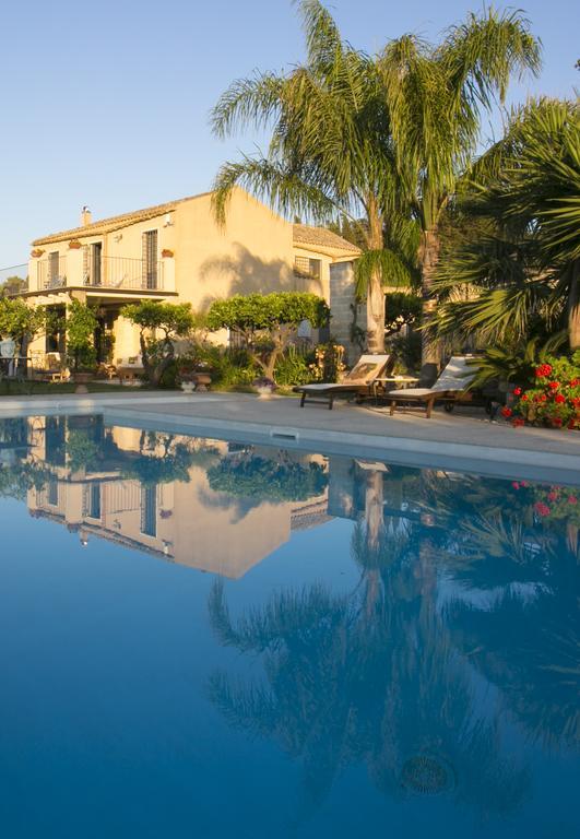 Baglio Sant'Andrea Bed & Breakfast Valderice Exterior photo