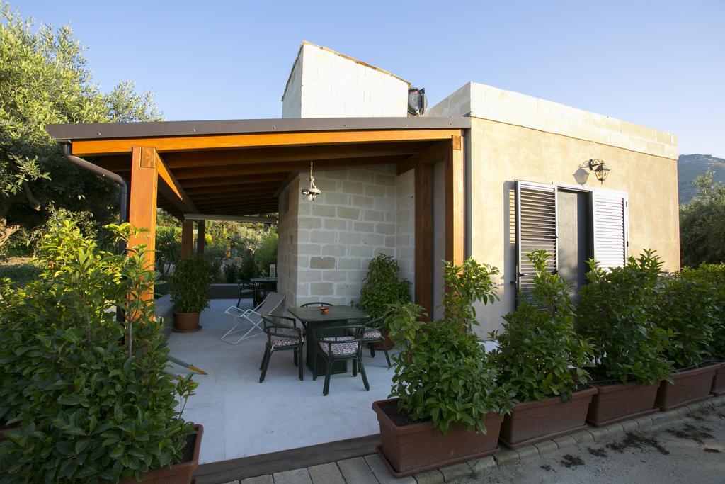 Baglio Sant'Andrea Bed & Breakfast Valderice Exterior photo